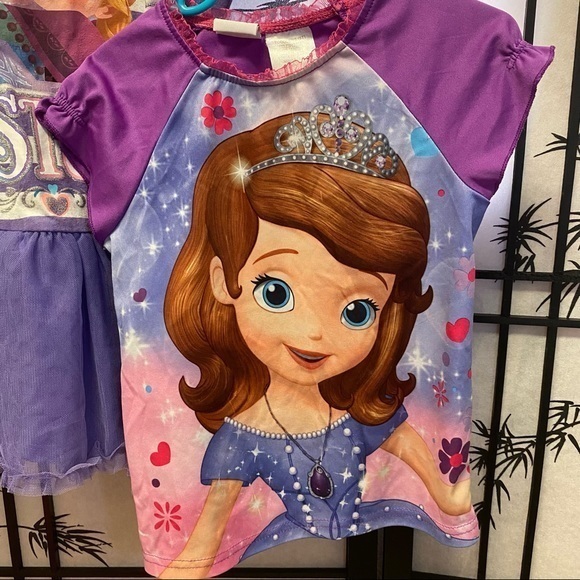 Pajama set and frozen Elsa & Anna dress - Picture 5 of 10